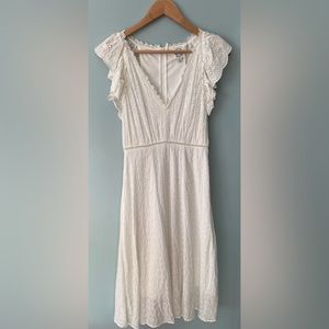 White lace summer dress from Francesca‘s